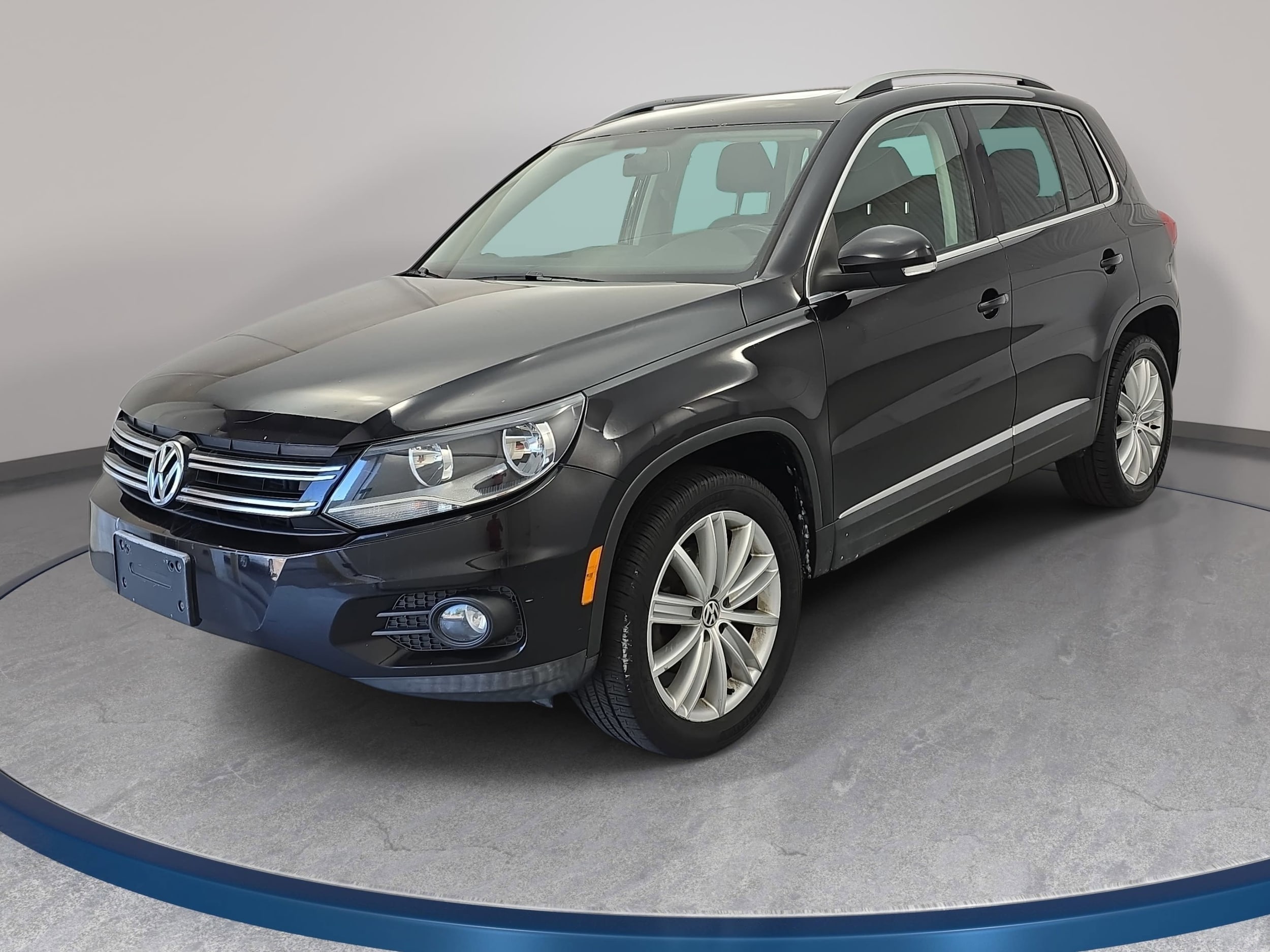 2013 Volkswagen Tiguan 2.0T SE 4Motion w/Sunroof & Nav.'s photo