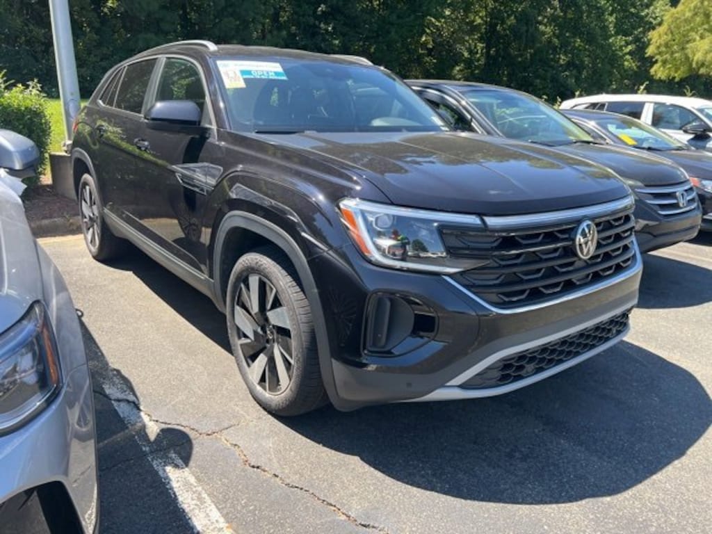 Certified 2024 Volkswagen Atlas Cross Sport 2.0T SE w/Technology SUV