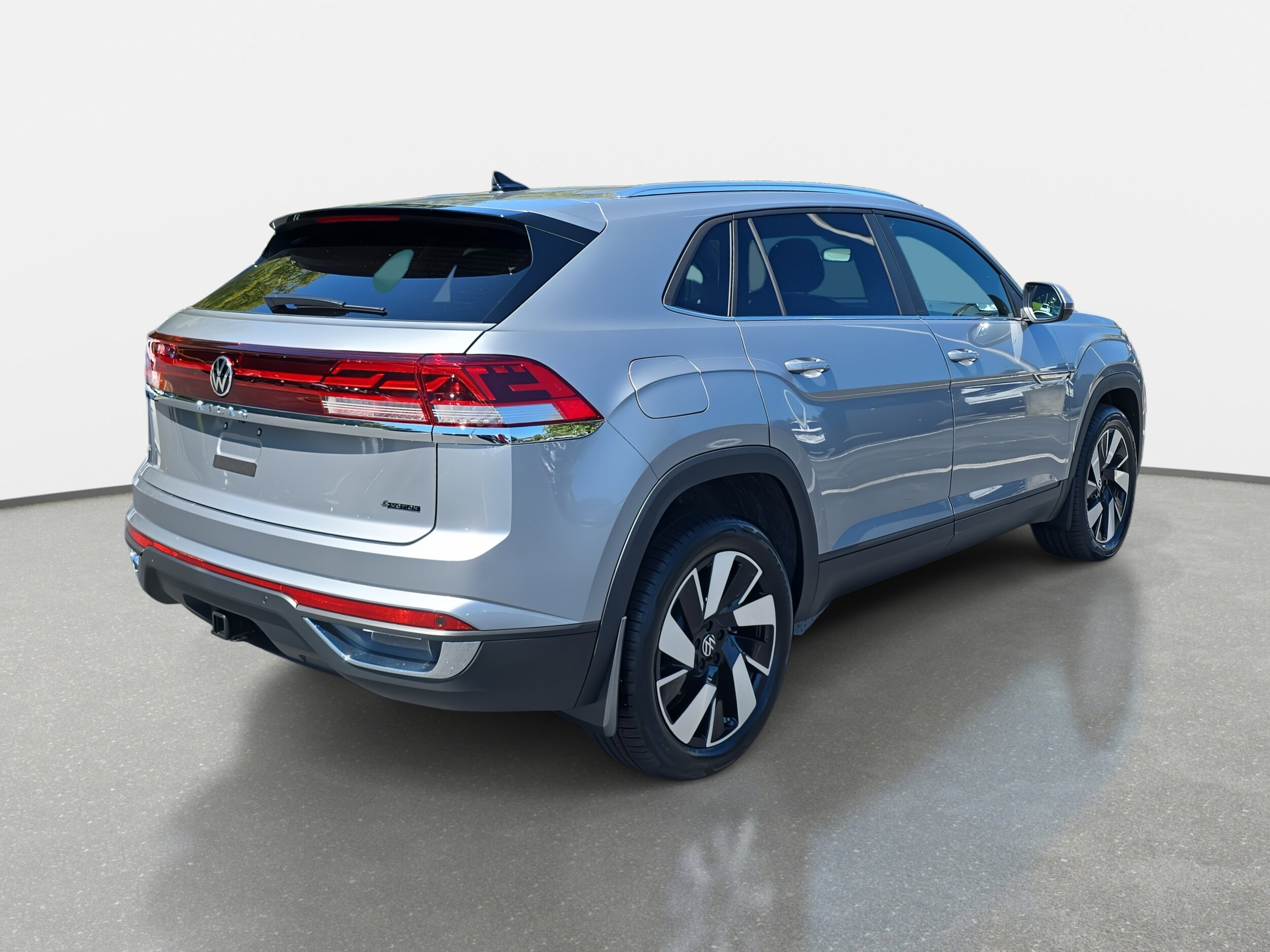 2026 Volkswagen Atlas Cross Sport SE Technology photo 2