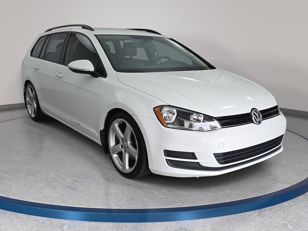 Used 2015 Volkswagen Golf SportWagen TSI S 4-Door Wagon