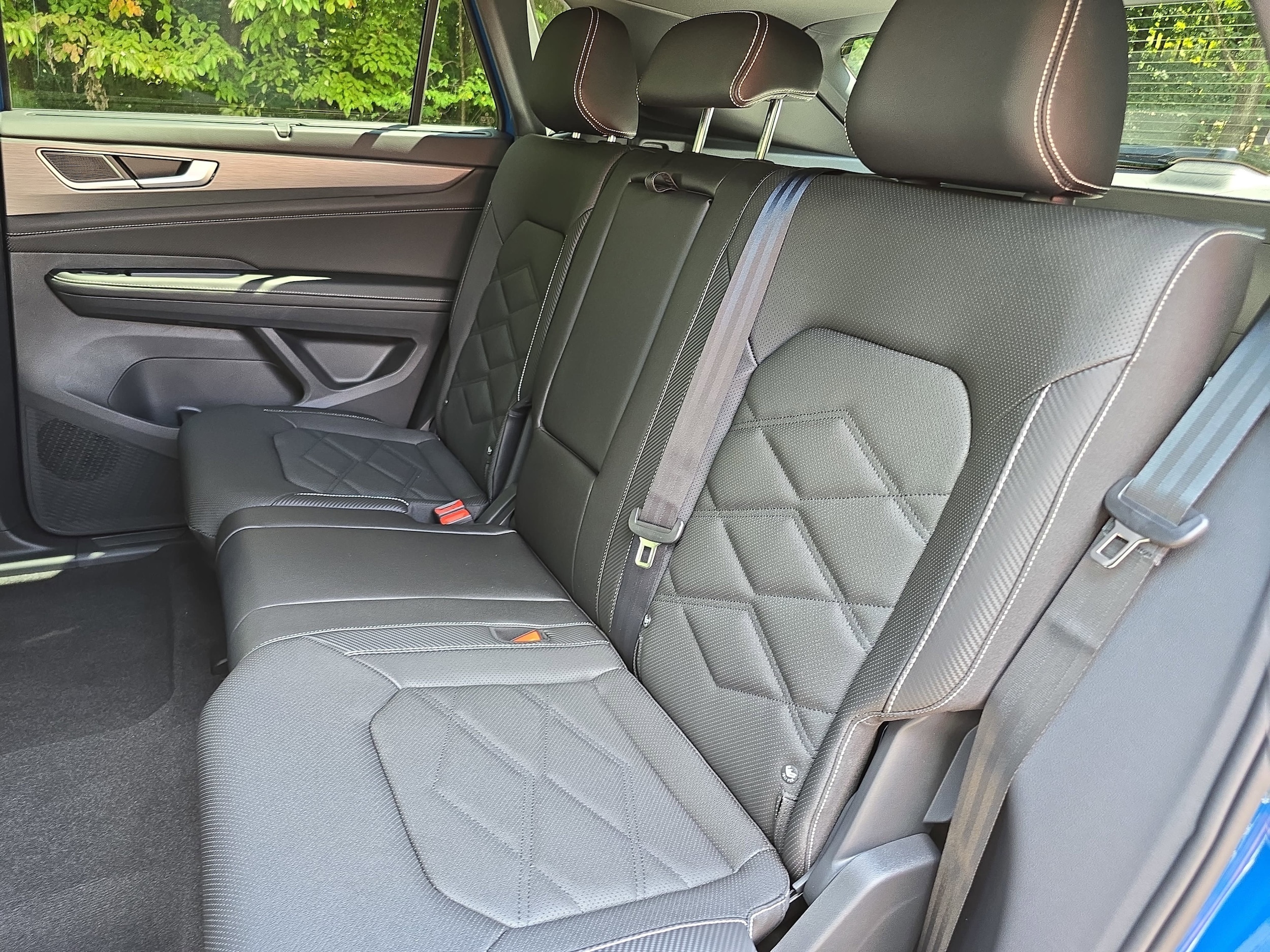 2026 Volkswagen Atlas Cross Sport SE w/Tech - Photo 14