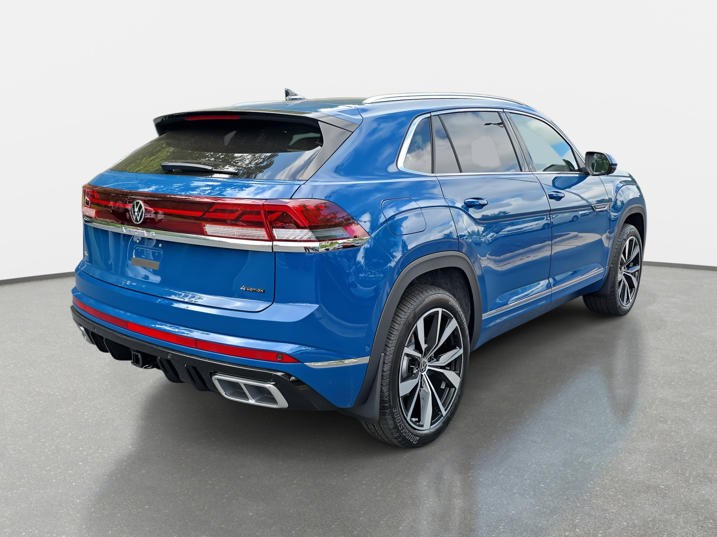 2026 Volkswagen Atlas Cross Sport SEL Premium R-Line photo 3
