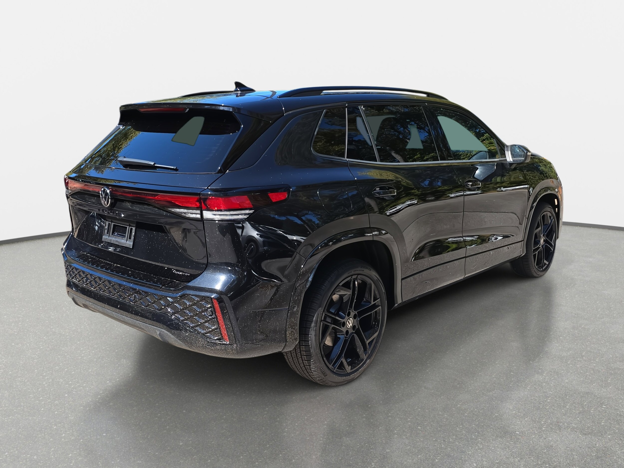 2025 Volkswagen Tiguan SE R-Line Black photo 3
