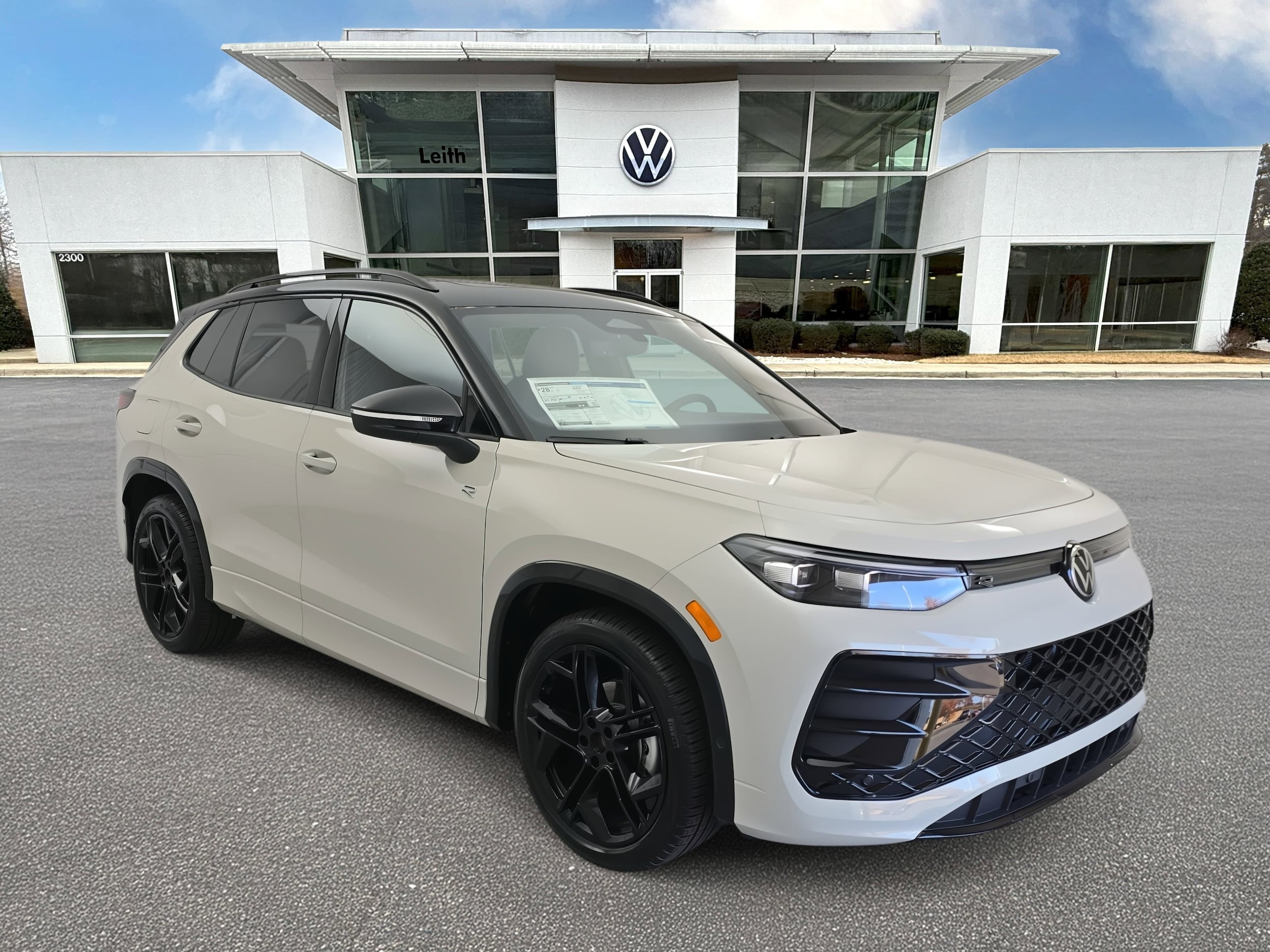 2026 Volkswagen Tiguan SE R-LINE BLACK's photo