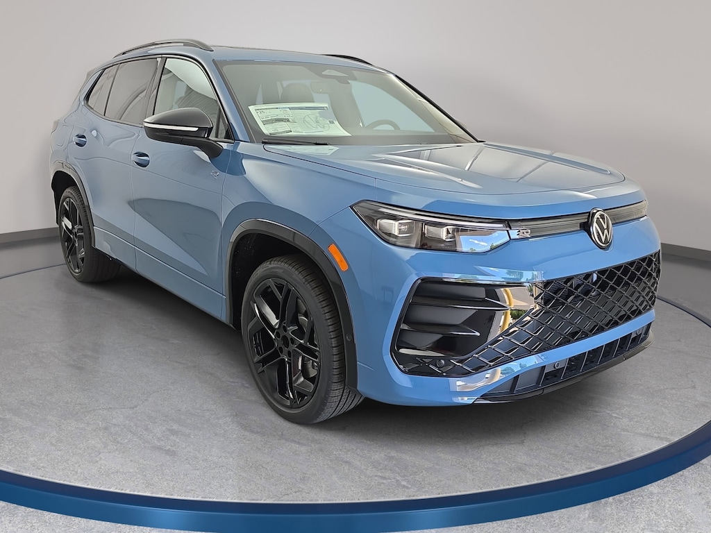New 2026 Volkswagen Tiguan 2.0T SE R-Line Black SUV