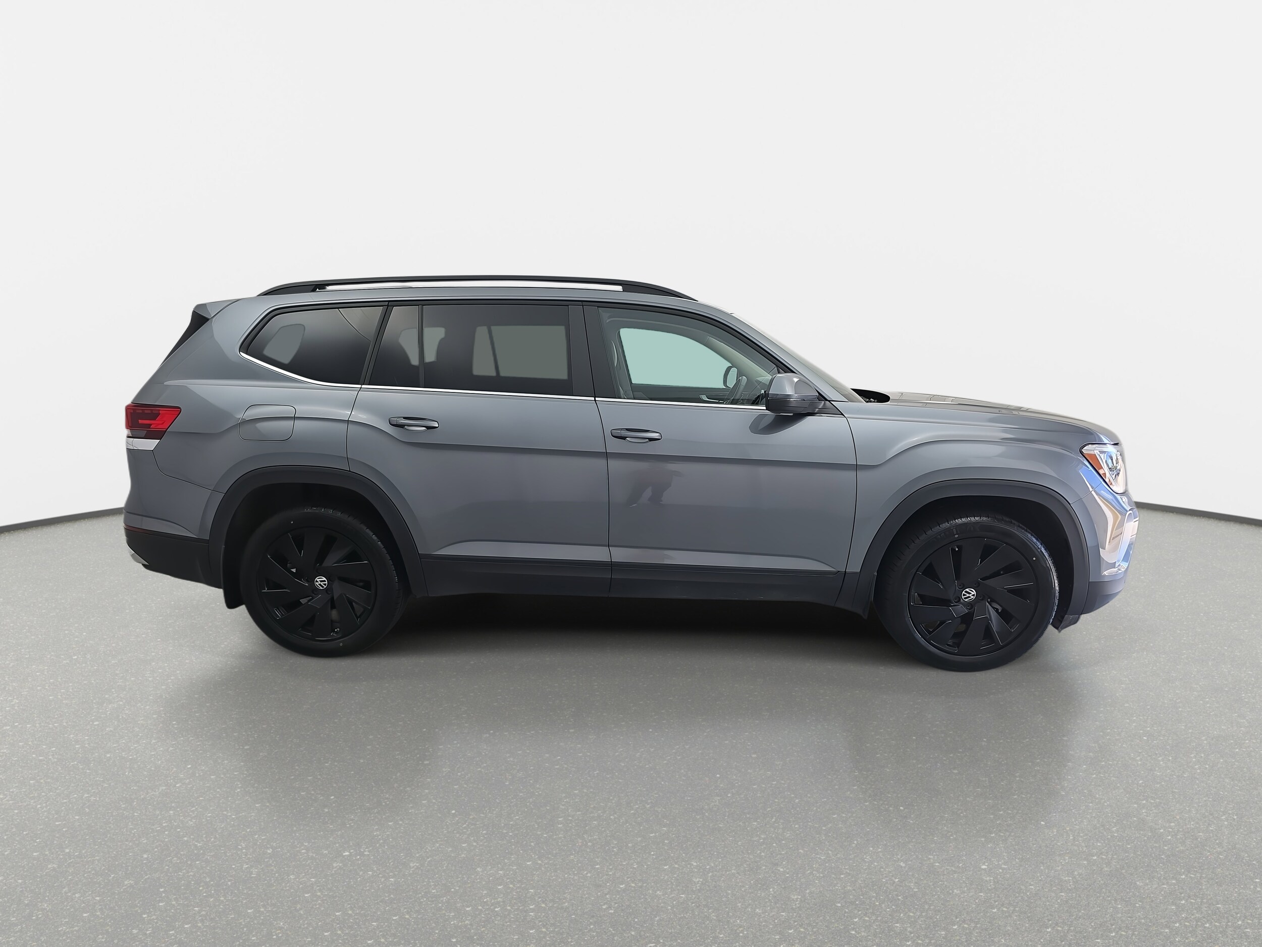 2024 Volkswagen Atlas SE Technology photo 2