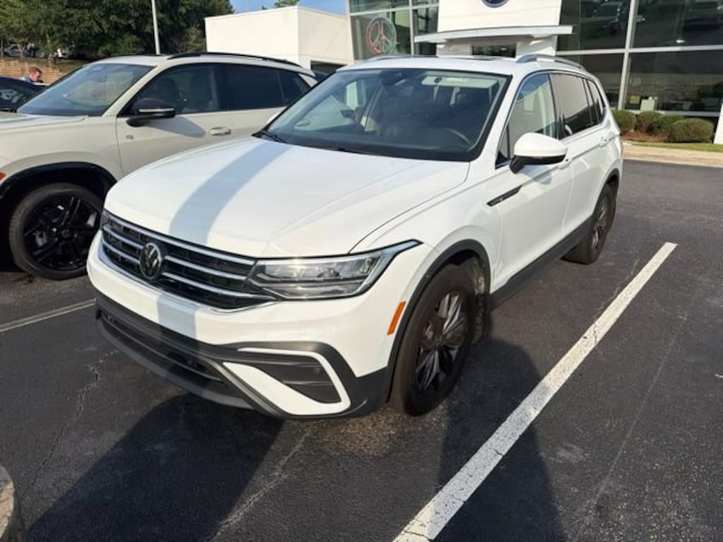 Used 2024 Volkswagen Tiguan 2.0T SE SUV