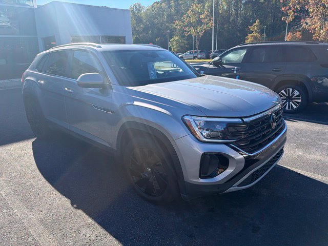 Used 2024 Volkswagen Atlas Cross Sport 2.0T SE w/Technology SUV