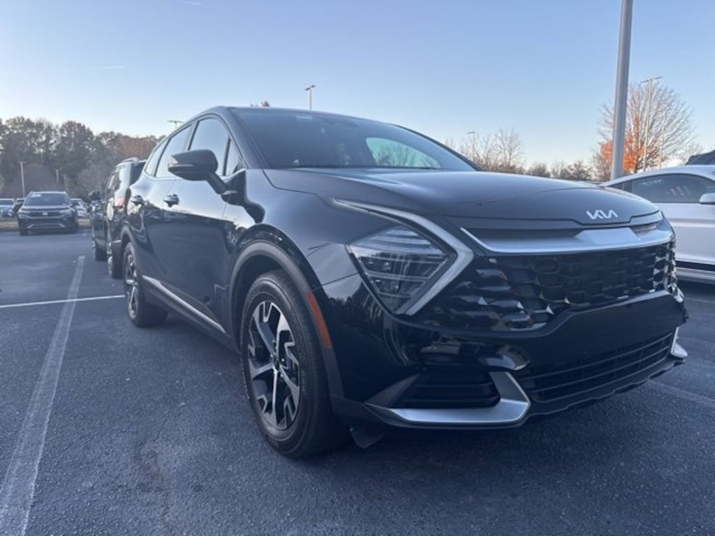 Used 2024 Kia Sportage EX SUV