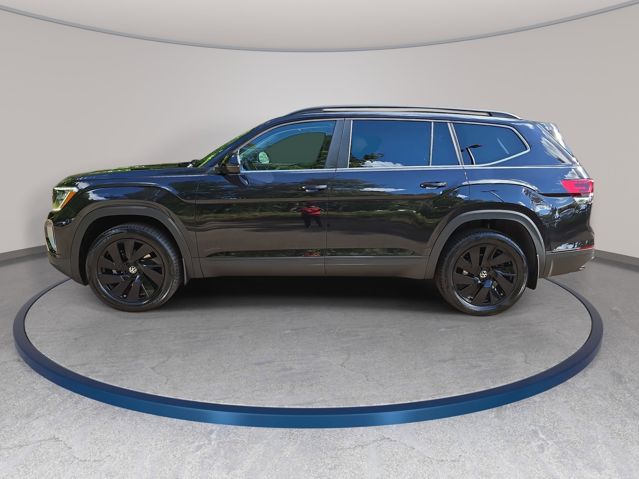 2026 Volkswagen Atlas SE w/Tech - Photo 8