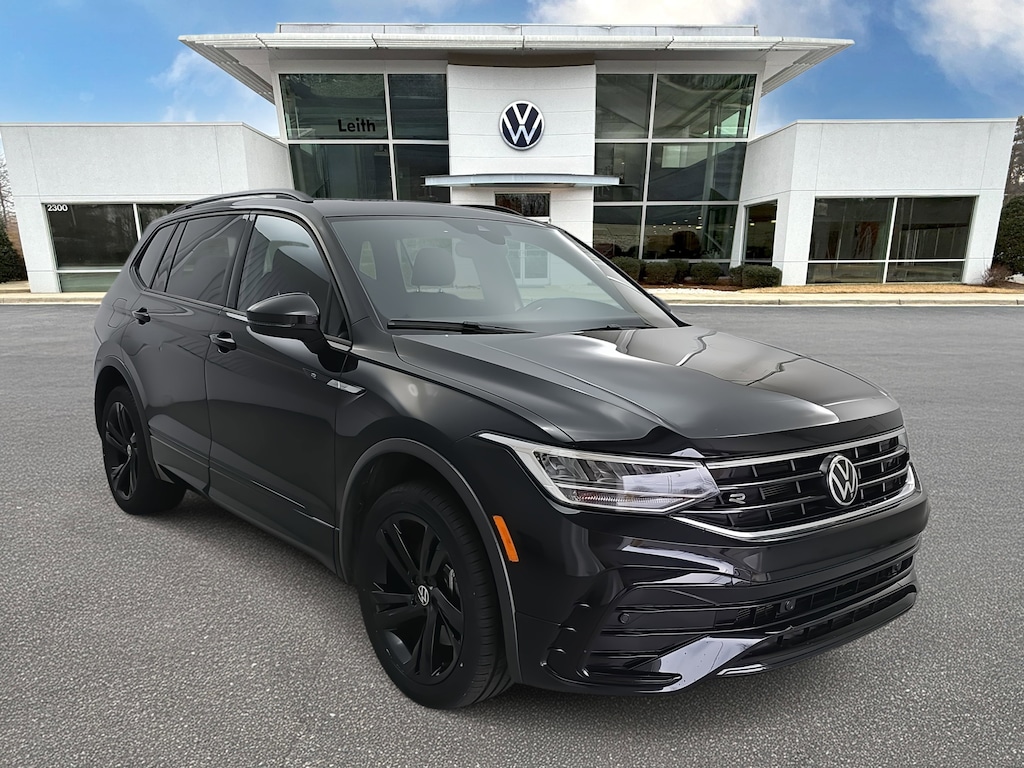 Certified 2024 Volkswagen Tiguan 2.0T SE R-Line Black SUV