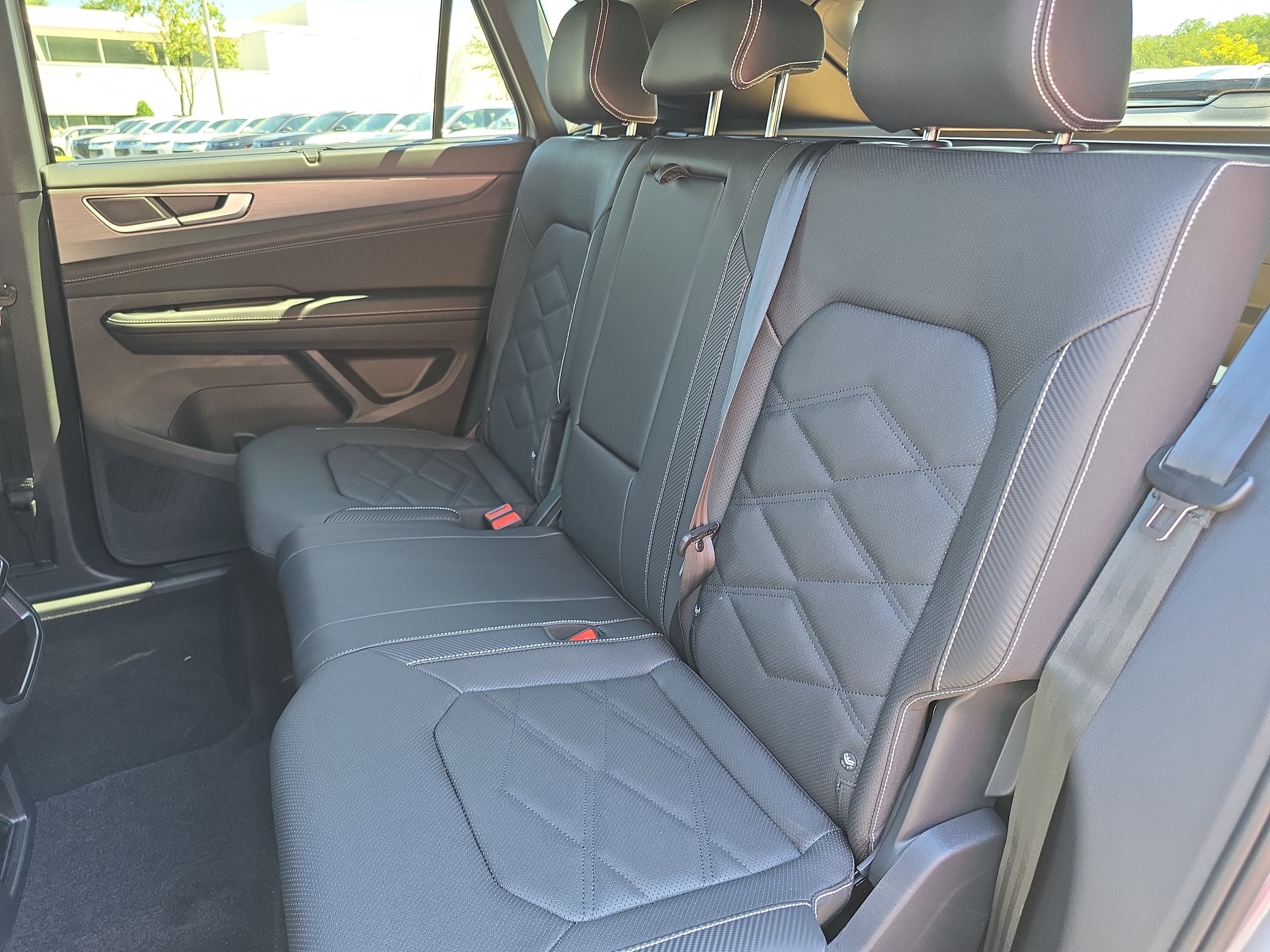 2026 Volkswagen Atlas Cross Sport SE w/Tech - Photo 14