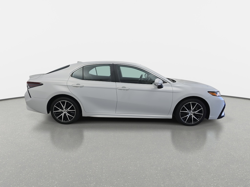 Used 2023 Toyota Camry SE Sedan