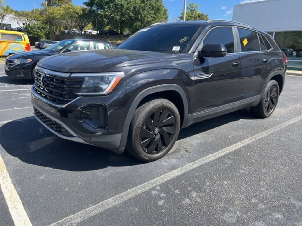 Certified 2024 Volkswagen Atlas Cross Sport 2.0T SE w/Technology SUV