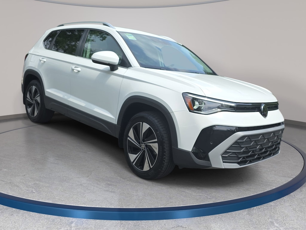 Certified 2025 Volkswagen Taos 1.5T SE SUV