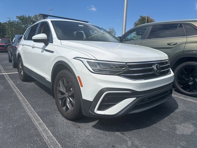 2022 Volkswagen Tiguan SE photo 2