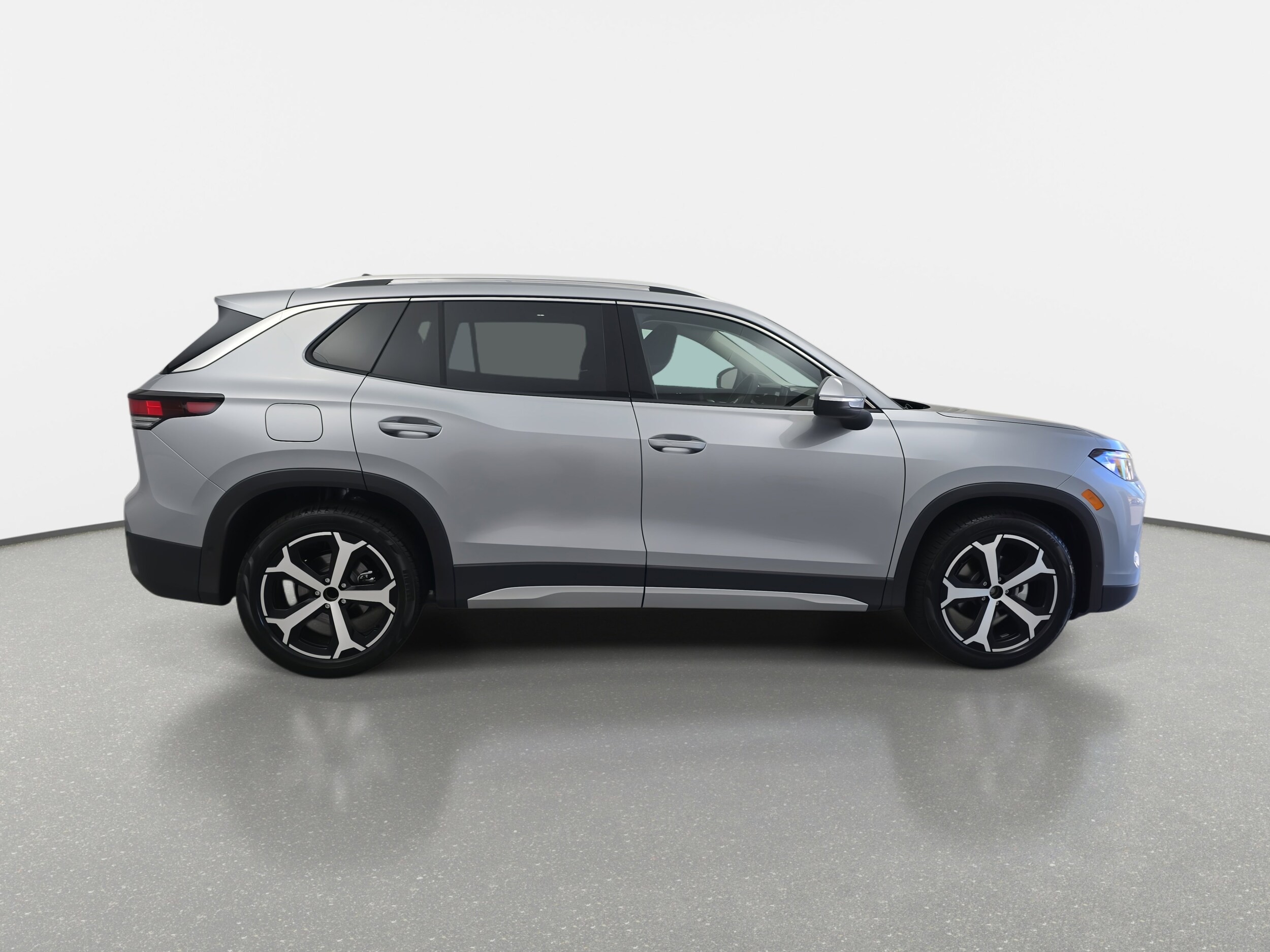 2026 Volkswagen Tiguan SE photo 2