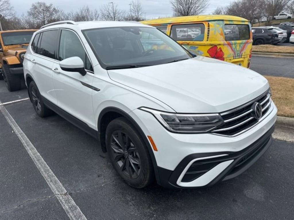 Used 2022 Volkswagen Tiguan 2.0T SE SUV