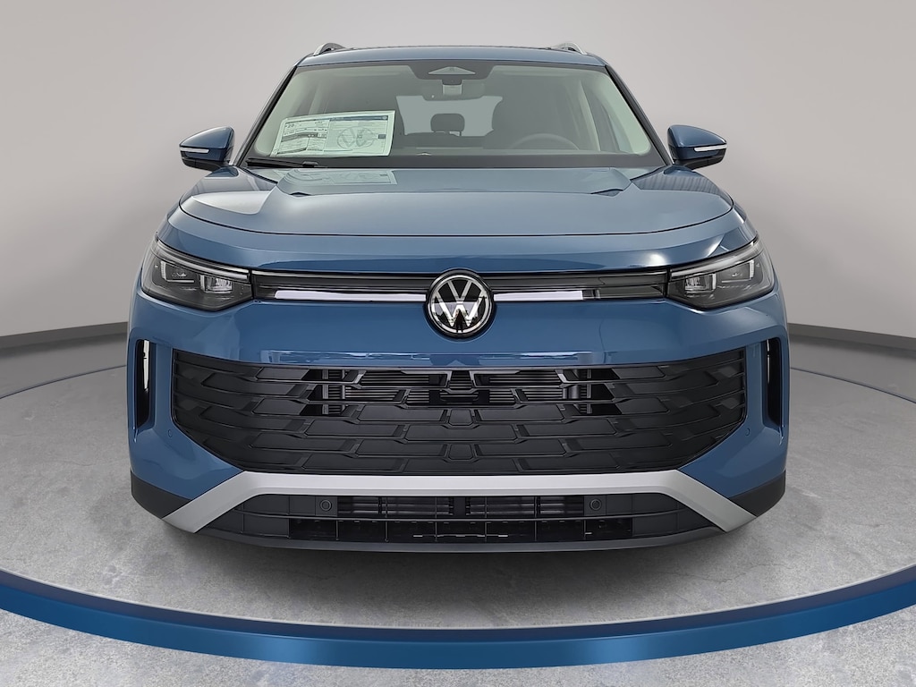 New 2026 Volkswagen Tiguan 2.0T SE SUV
