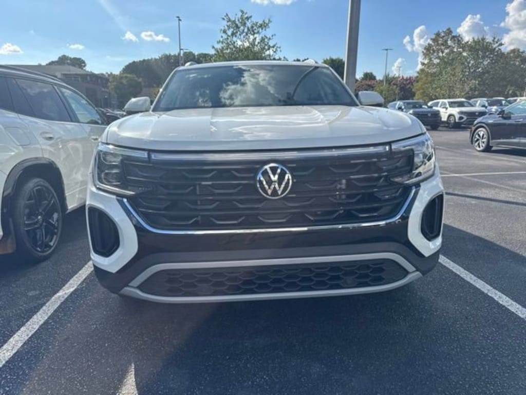 Certified 2024 Volkswagen Atlas Cross Sport 2.0T SE SUV