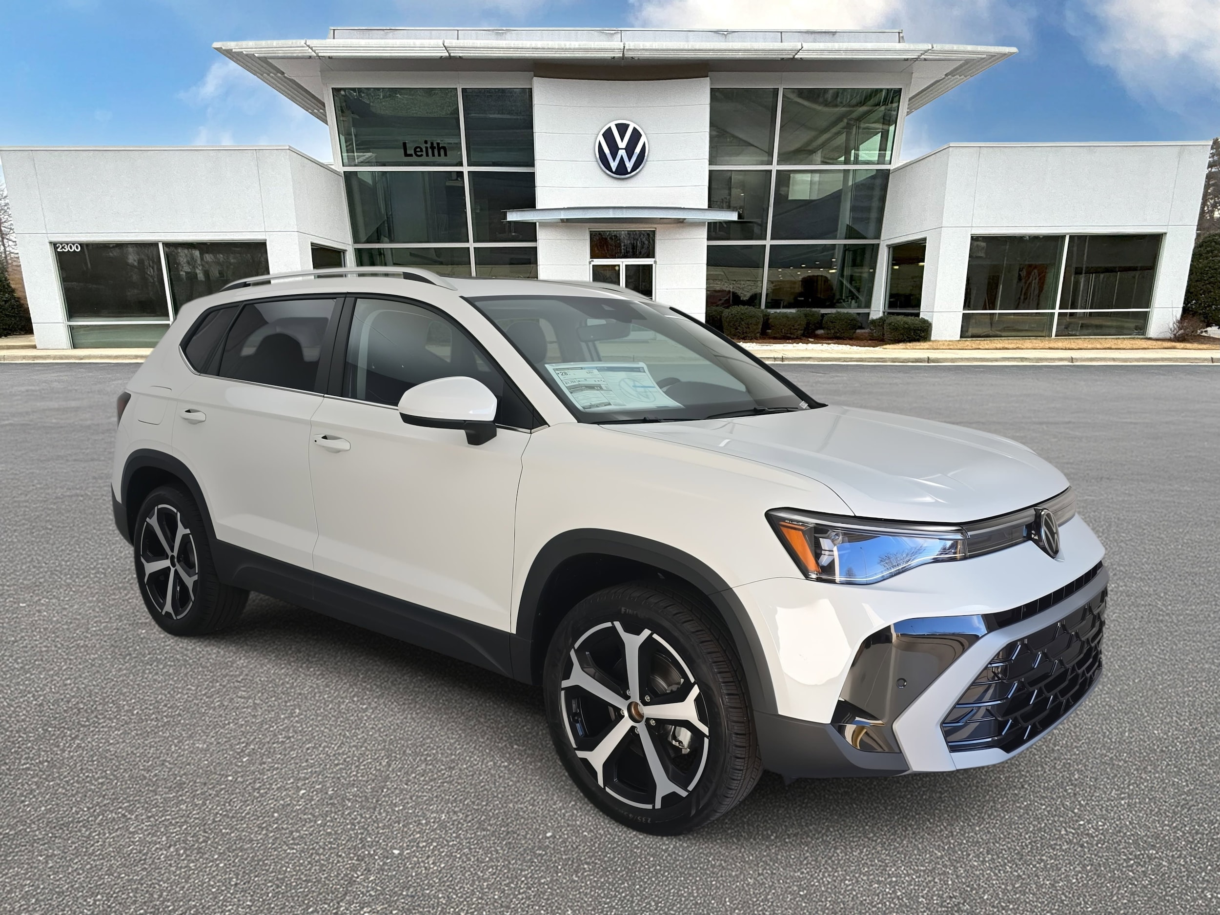 2026 Volkswagen Taos SEL's photo