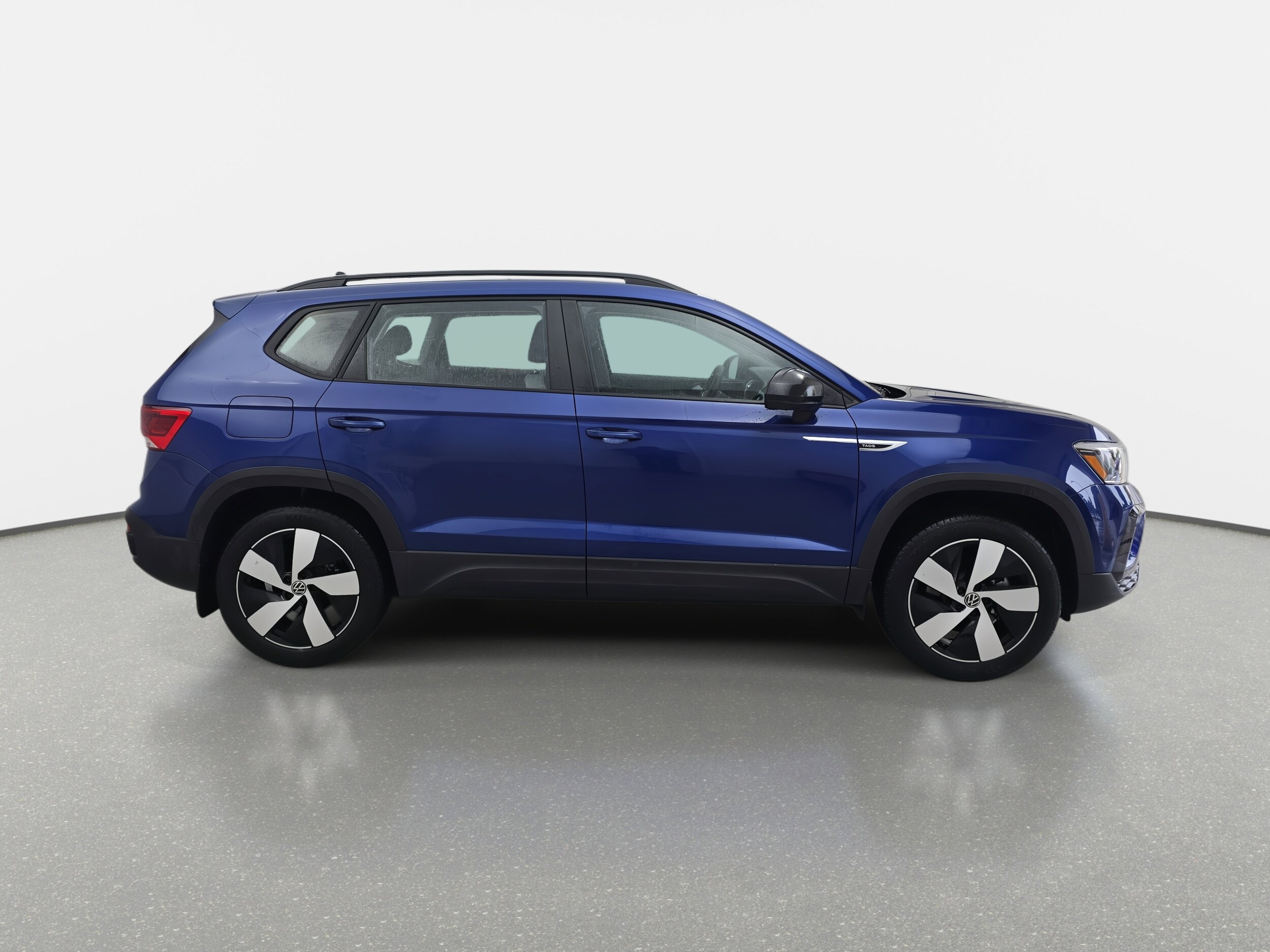 2024 Volkswagen Taos S photo 2