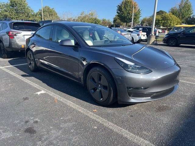 2023 Tesla Model 3 photo 3