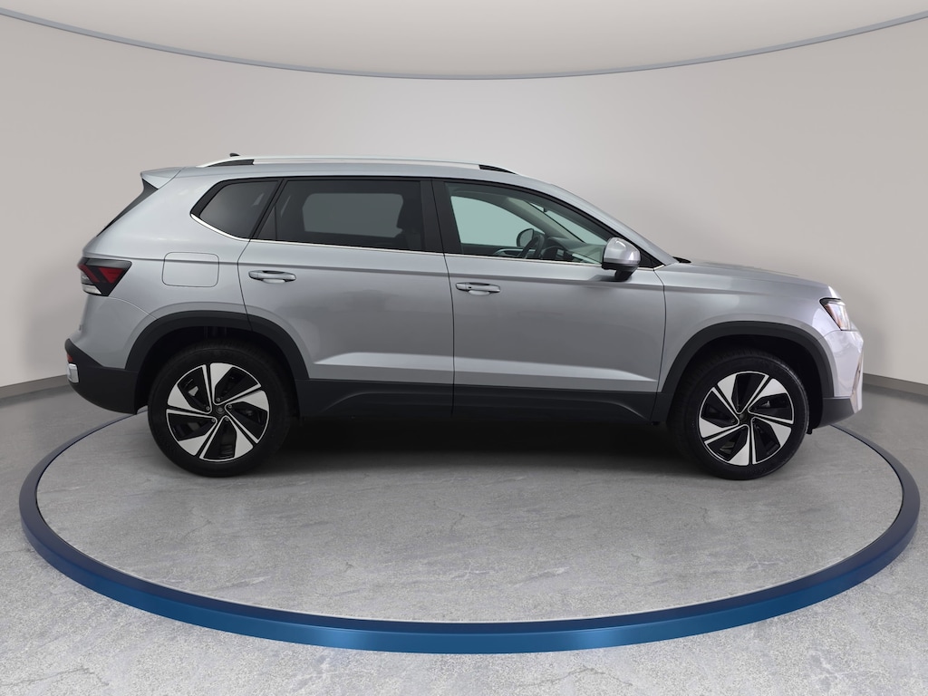 New 2026 Volkswagen Taos 1.5T SE SUV