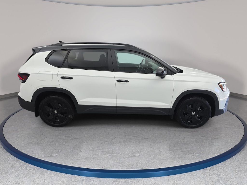 Used 2025 Volkswagen Taos 1.5T SE Black SUV