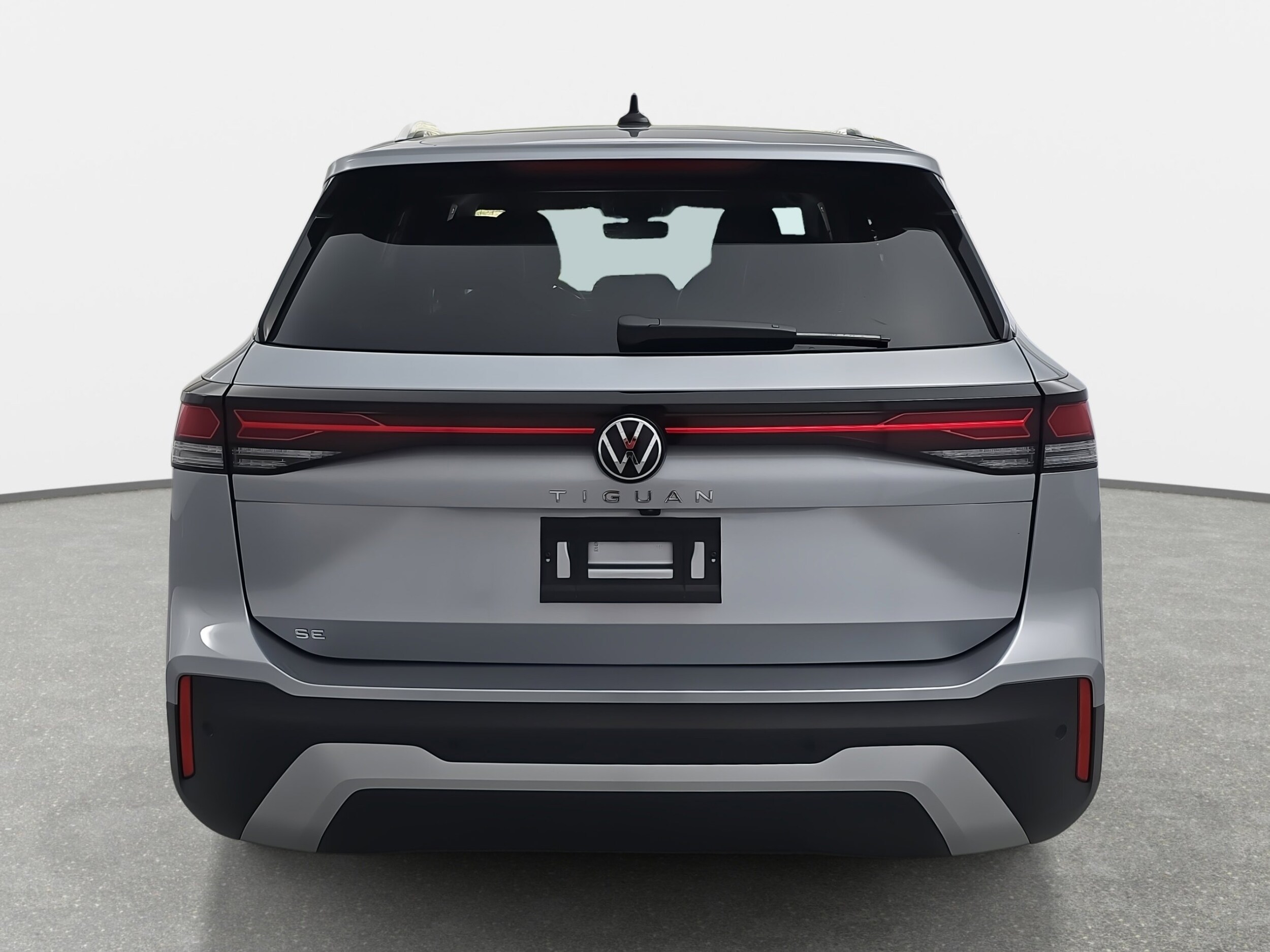 2026 Volkswagen Tiguan SE photo 4
