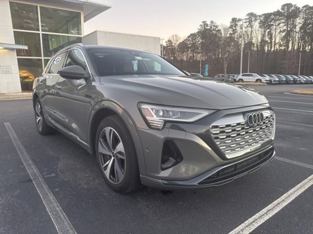 Used 2024 Audi Q8 e-tron Premium SUV