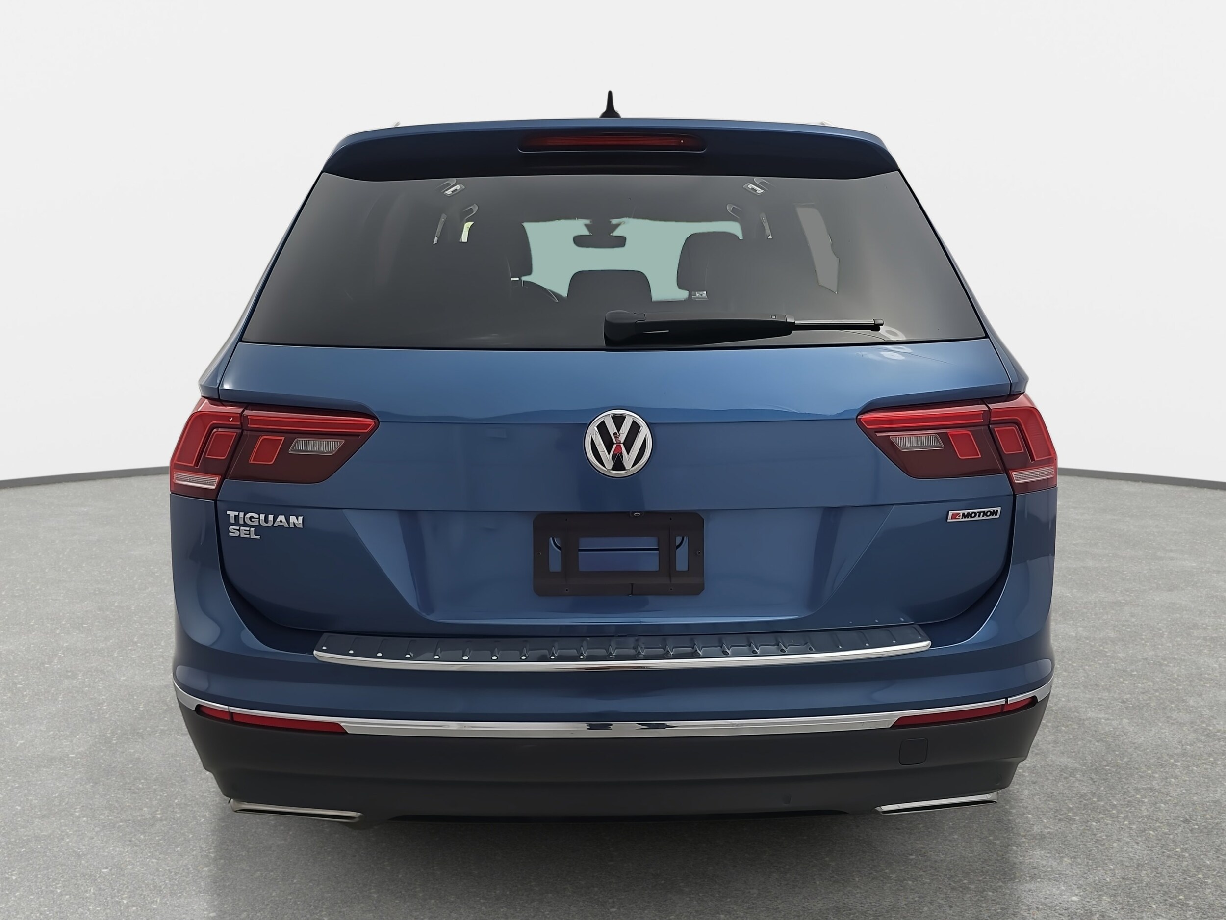 2019 Volkswagen Tiguan SEL Premium photo 4
