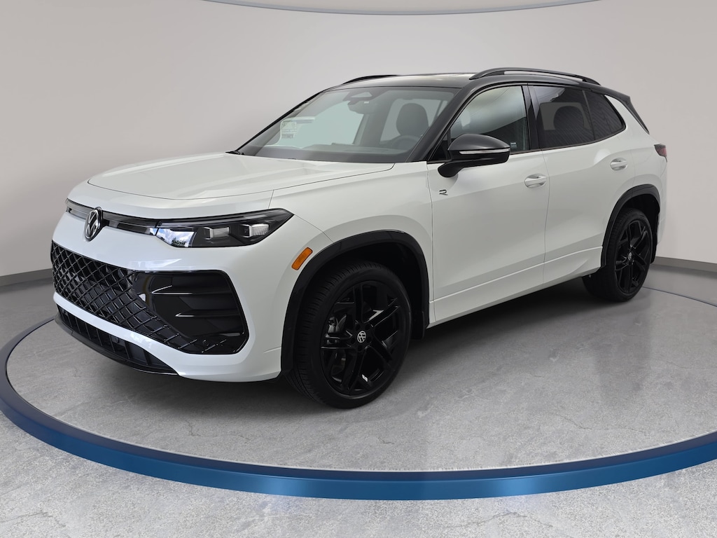 New 2026 Volkswagen Tiguan SE R-Line Black SUV