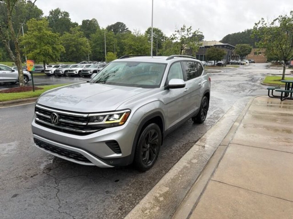 Used 2023 Volkswagen Atlas 3.6L V6 SE w/Technology SUV