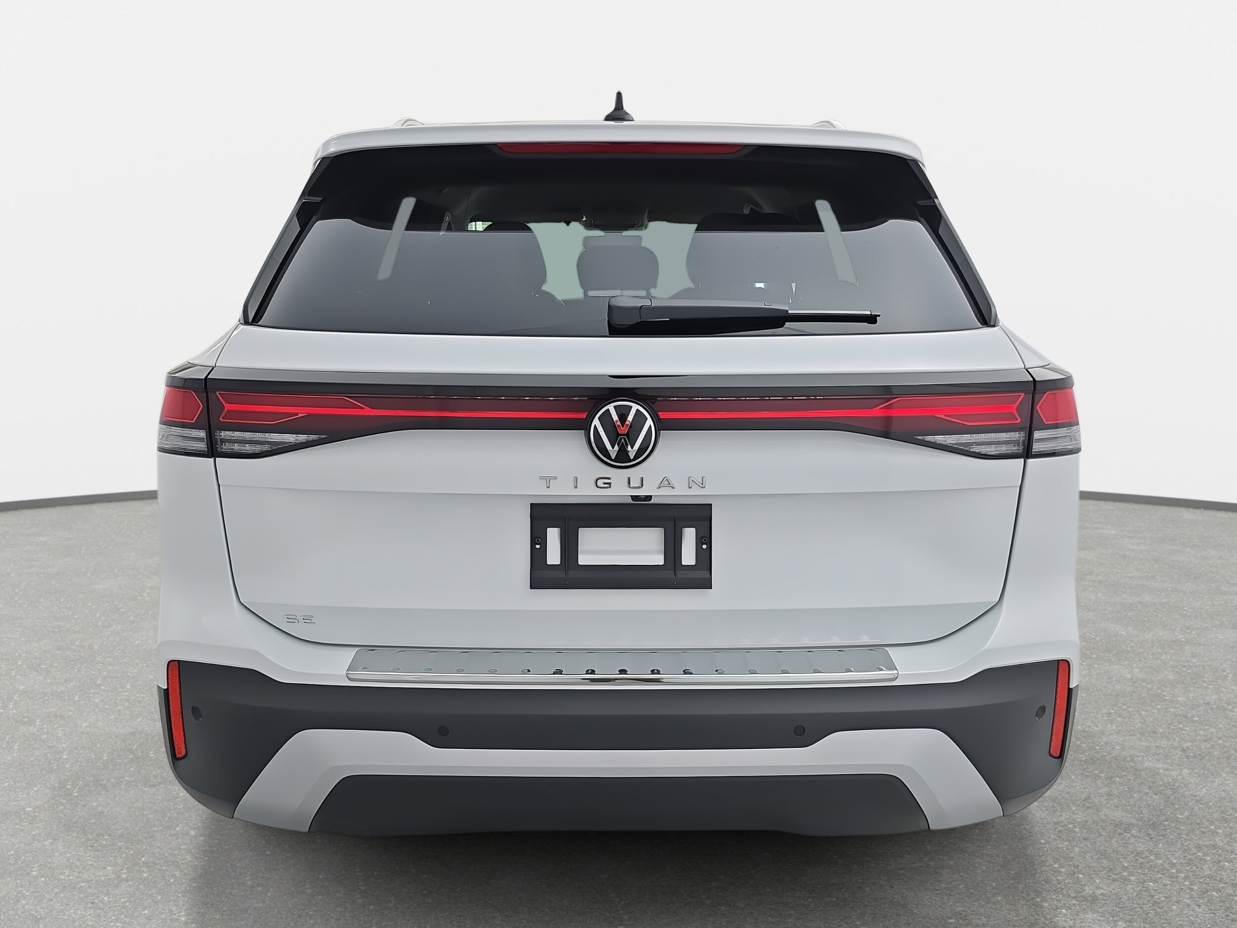 2025 Volkswagen Tiguan SE photo 4