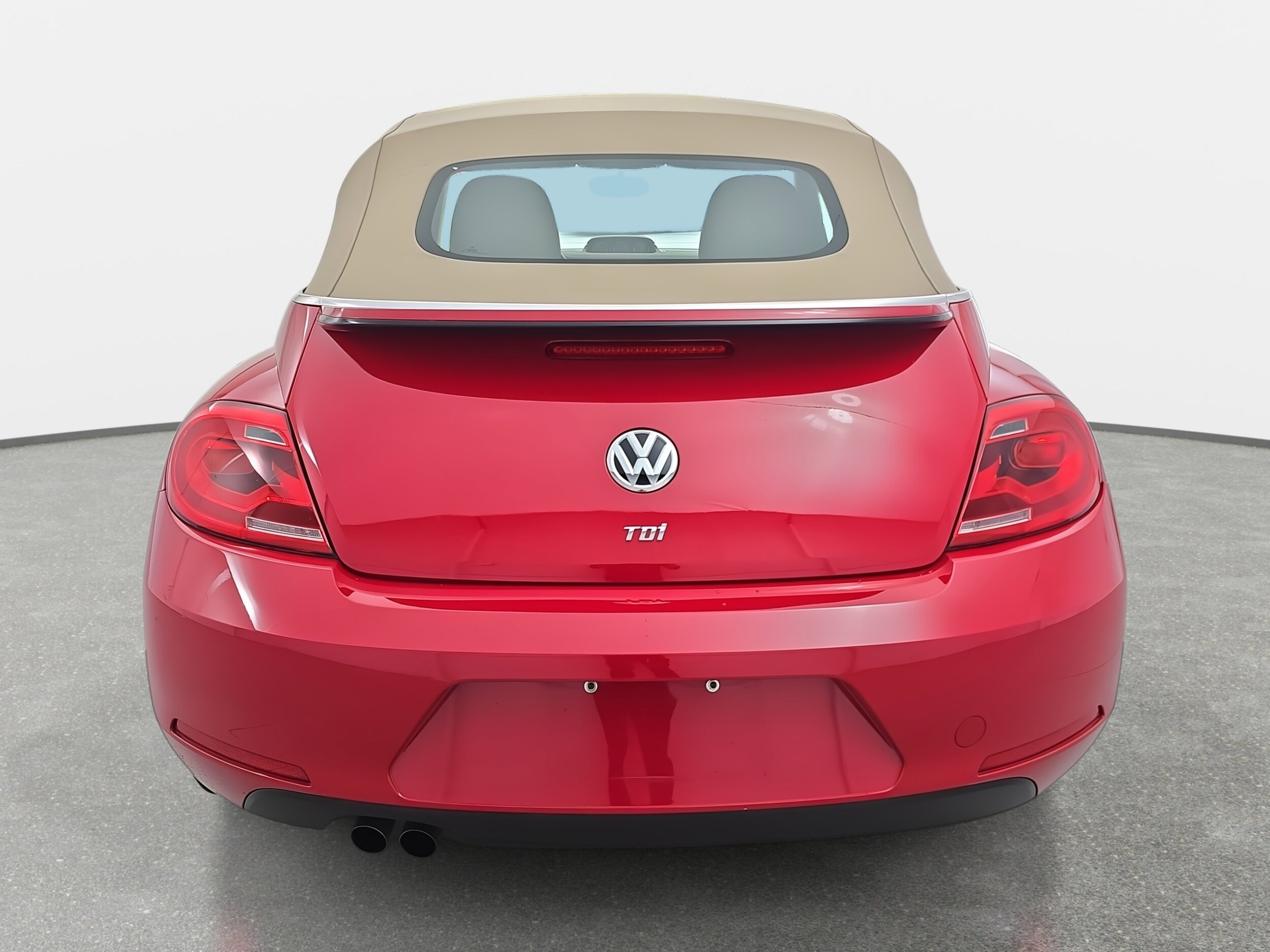 2014 Volkswagen Beetle TDI Convertible photo 4