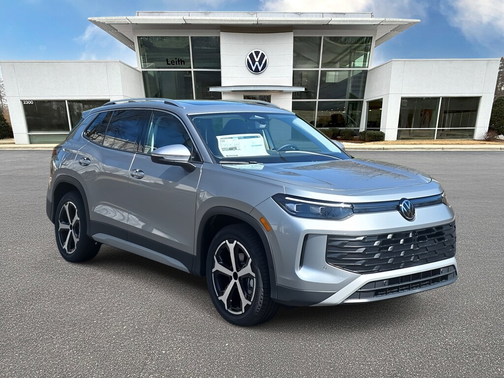 New 2026 Volkswagen Tiguan 2.0T SE SUV