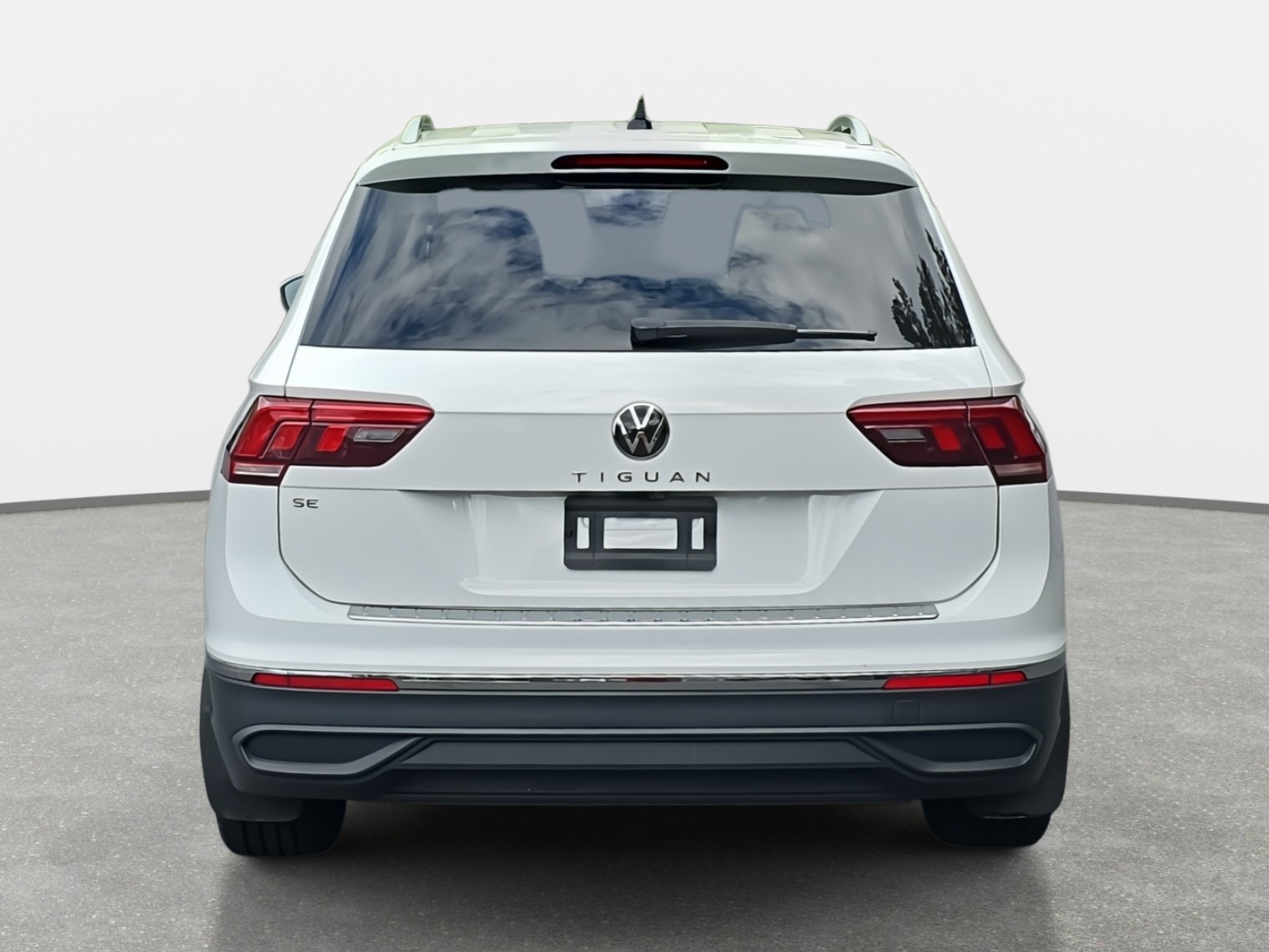 2022 Volkswagen Tiguan SE photo 2