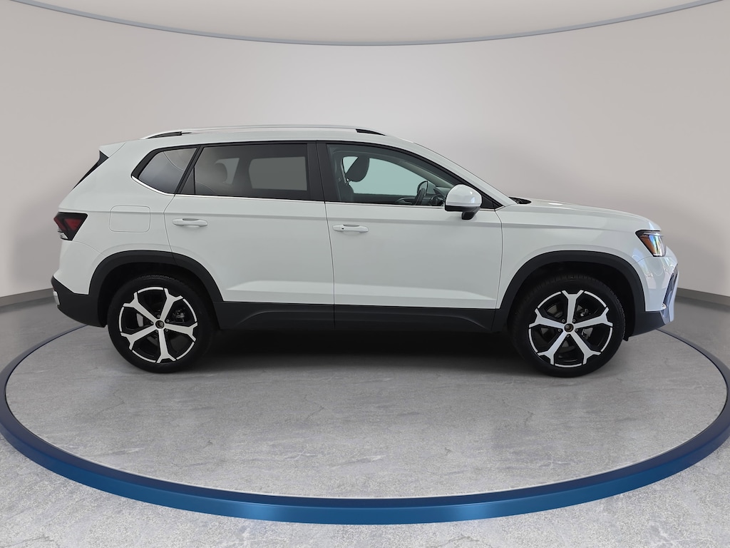 New 2026 Volkswagen Taos 1.5T SEL SUV