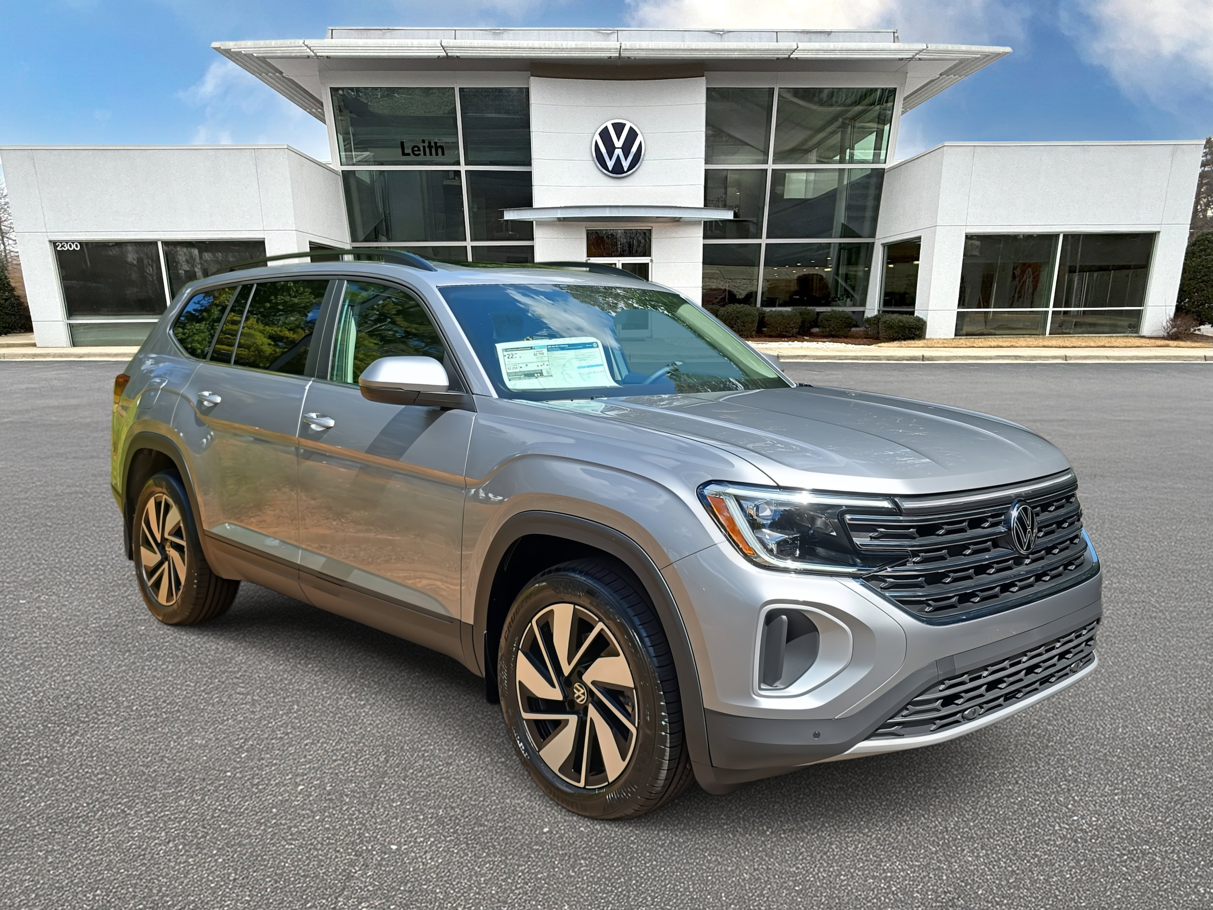 2026 Volkswagen Atlas SE's photo