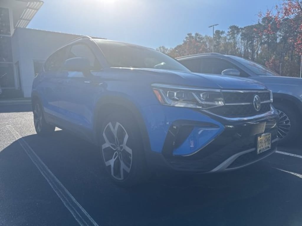 Used 2022 Volkswagen Taos 1.5T SEL 4MOTION SUV