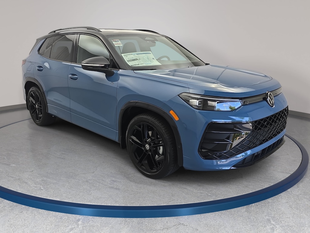 New 2026 Volkswagen Tiguan SE R-Line Black SUV