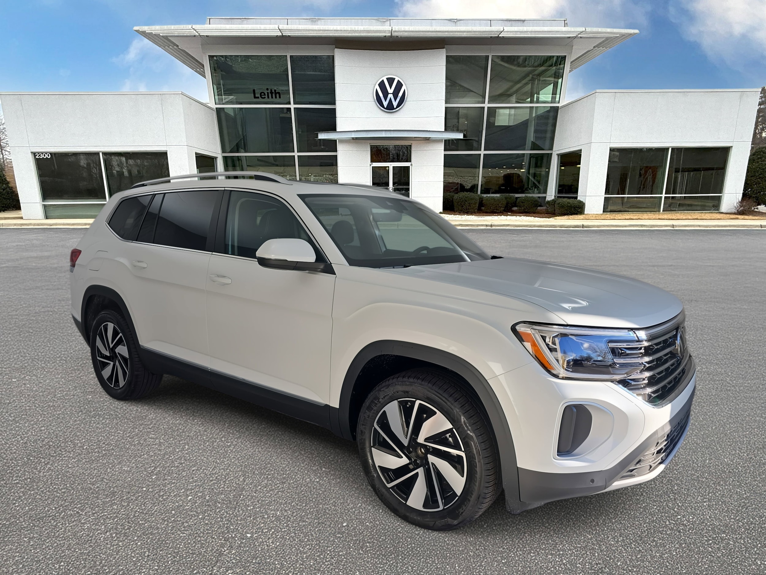 2026 Volkswagen Atlas SEL's photo