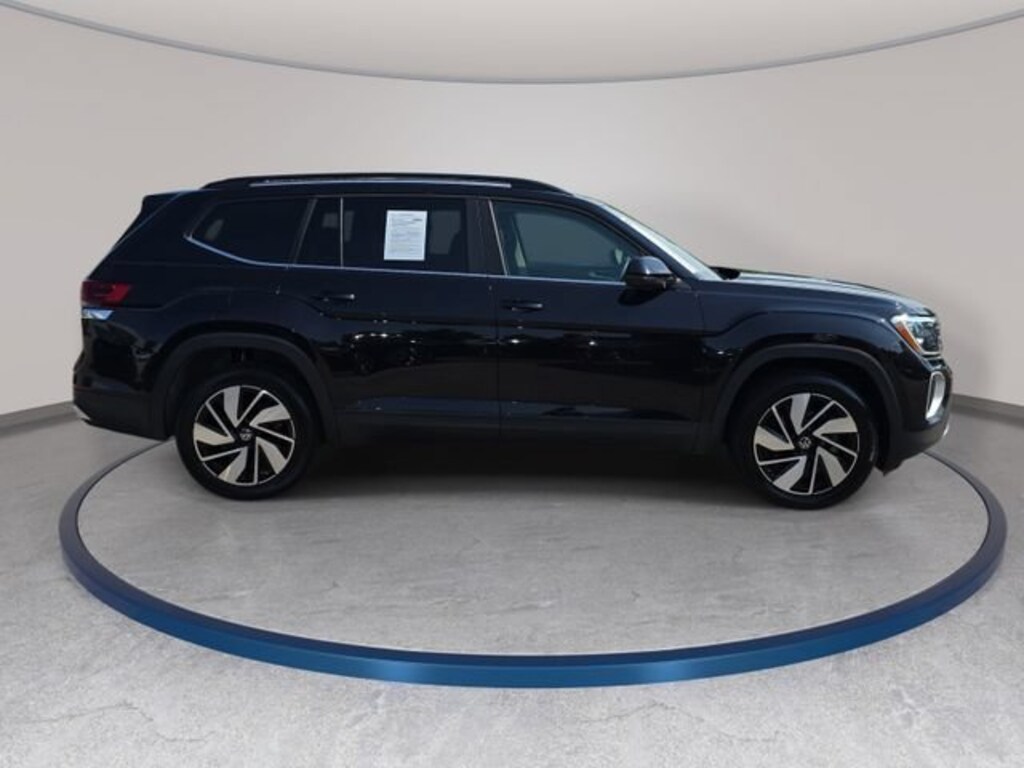 Used 2024 Volkswagen Atlas 2.0T SE w/Technology SUV