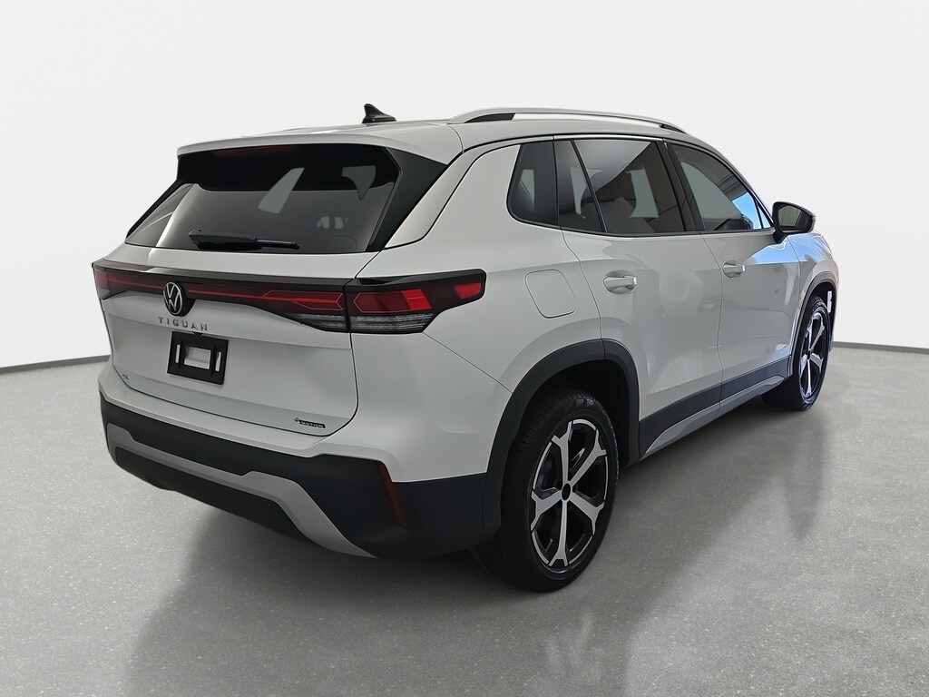 New 2026 Volkswagen Tiguan 2.0T SE SUV