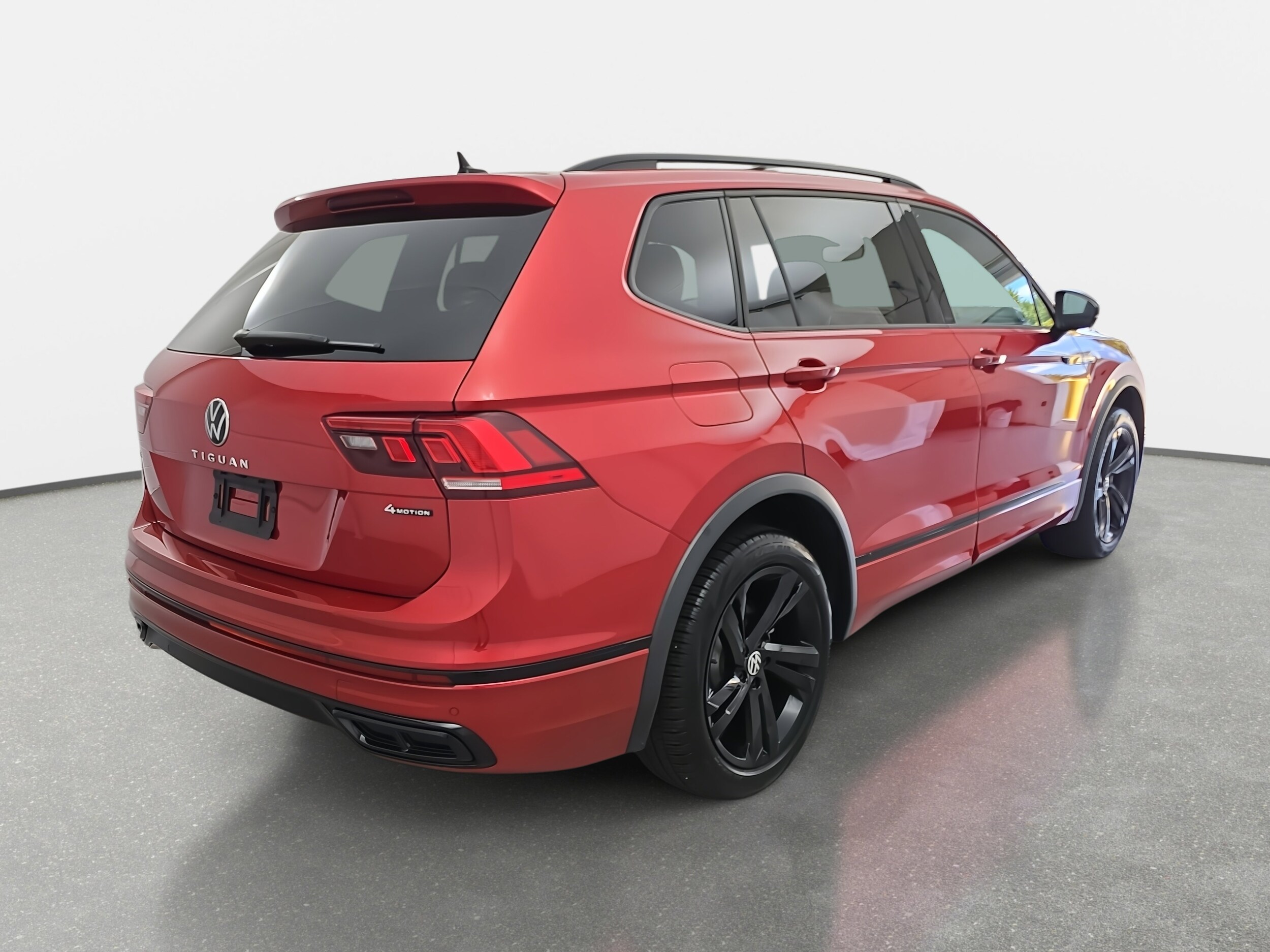 2024 Volkswagen Tiguan SE R-Line Black photo 3