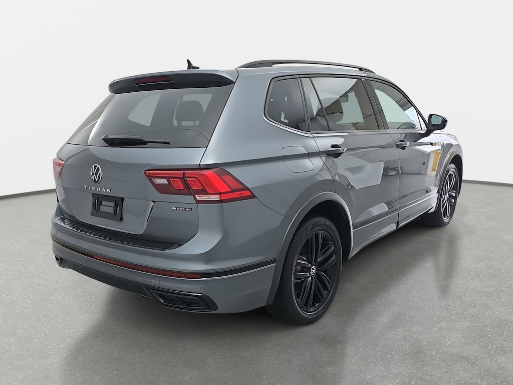 Certified 2022 Volkswagen Tiguan 2.0T SE R-Line Black SUV