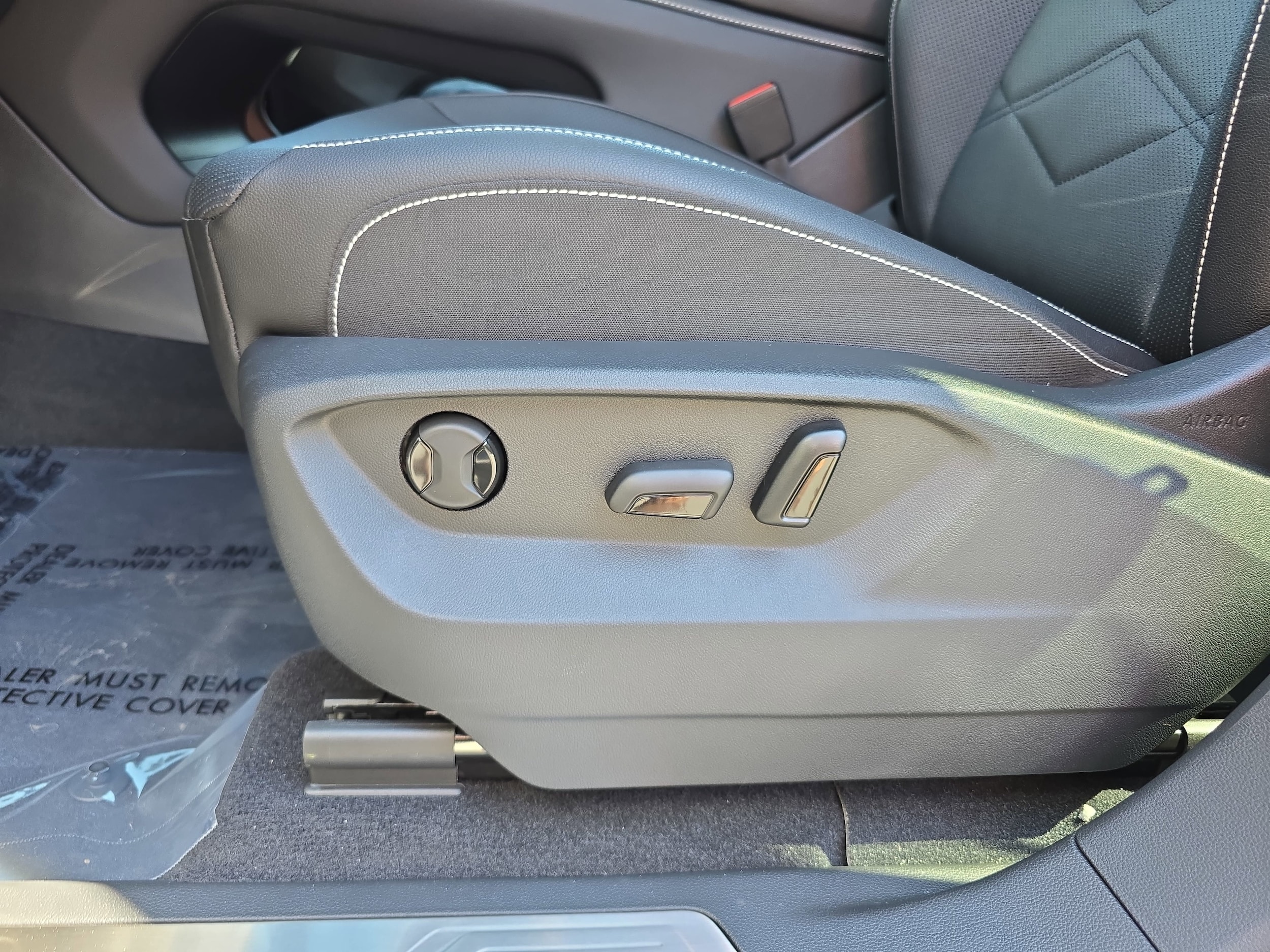 2026 Volkswagen Atlas SE w/Tech - Photo 30
