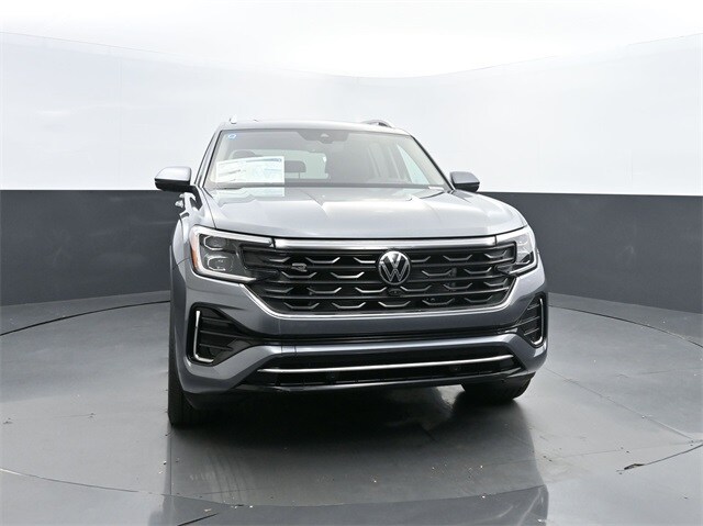 2025 Volkswagen Atlas SE Premium photo 2