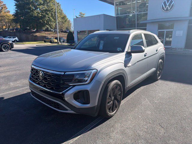 Used 2024 Volkswagen Atlas Cross Sport 2.0T SE w/Technology SUV